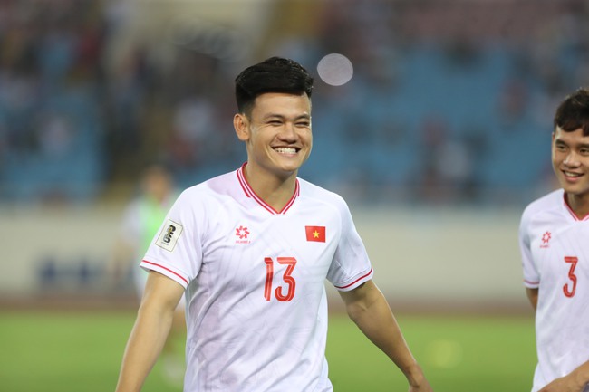 TRỰC TIẾP bóng đá Việt Nam vs Indonesia (0-0): Tiến Linh đá chính, Quang Hải vẫn dự bị - Ảnh 6.