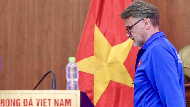 ĐT Việt Nam lập kỷ lục buồn về rớt hạng FIFA sau trận thua đau Indonesia - Ảnh 3.