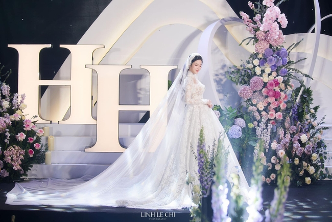 Chùm ảnh đẹp long lanh của đám cưới Quang Hải – Chu Thanh Huyền - Ảnh 11.