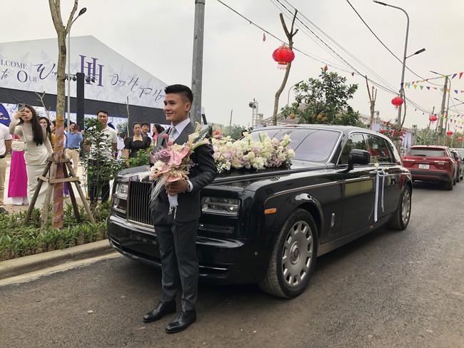 Chùm ảnh đẹp long lanh của đám cưới Quang Hải – Chu Thanh Huyền - Ảnh 3.