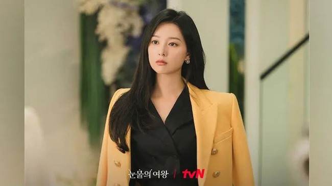 Kim Ji Won 'Queen of Tears' hiện đang 'hot' nhất làng giải trí - Ảnh 1.