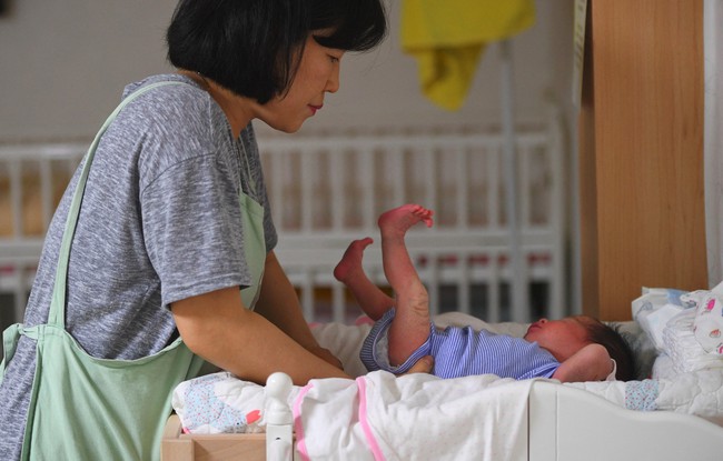 Tỷ lệ sinh ở Hàn Quốc giảm mạnh - Ảnh 1.