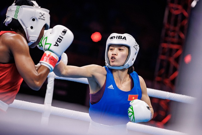 Nữ võ sĩ Việt Nam từng giành á quân thế giới nhận thất bại ở vòng loại Olympic 2024 - Ảnh 2.