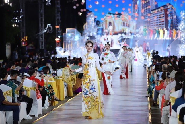 Khai mạc Lễ hội Áo dài Thành phố Hồ Chí Minh lần thứ 10 - Ảnh 3.