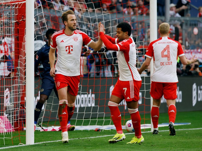 Kane lập hat-trick, Bayern Munich có chiến thắng không tưởng tại Bundesliga - Ảnh 2.