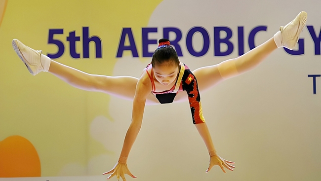 Hot girl Aerobic Việt Nam Hà Vi bị cấm thi đấu 2 năm vì dương tính với doping