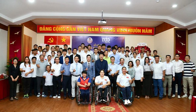 Trung tâm Huấn luyện thể thao Quốc Gia TP.HCM hợp tác với bác sĩ của đội tuyển Việt Nam - Ảnh 2.