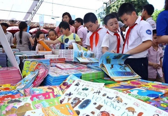 Ngày Sách Việt Nam: Lan tỏa rộng khắp về giá trị văn hóa đọc - Ảnh 1.