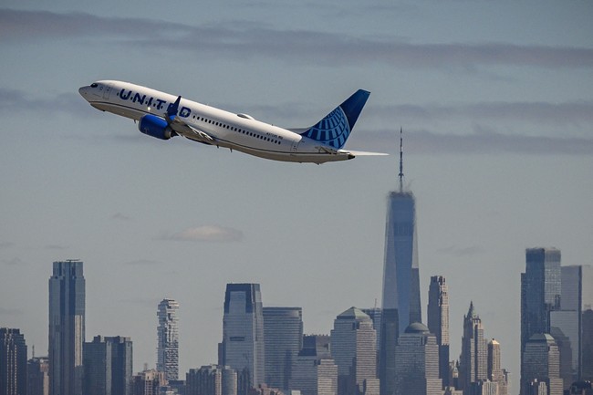 United Airlines (Mỹ) thiệt hại 200 triệu USD do Boeing 737 MAX 9 bị cấm bay - Ảnh 1.