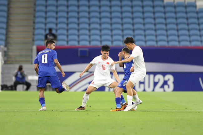 Ngọc Thắng sai đã có Vĩ Hào sửa, U23 Việt Nam thắng nhọc Kuwait trong ngày ra quân giải châu Á - Ảnh 7.