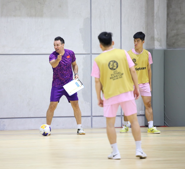 Đội tuyển Việt Nam không cầu hòa Thái Lan tại giải futsal châu Á - Ảnh 3.