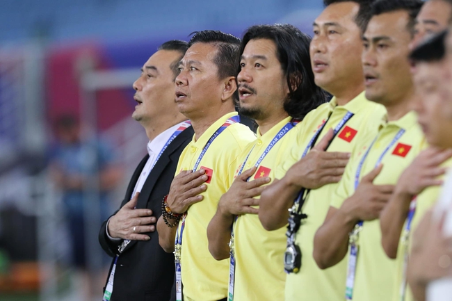 ĐIỂM NHẤN U23 Việt Nam 2-0 U23 Malaysia: Siêu phẩm của Văn Khang và kinh nghiệm HLV Hoàng Anh Tuấn che mờ những âu lo - Ảnh 4.