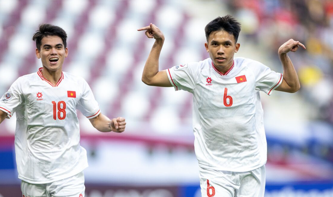 U23 Việt Nam thắng to nhưng vẫn lo - Ảnh 1.