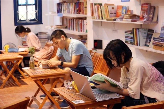 Ngày Sách Việt Nam: Văn hóa đọc mở cánh cửa hướng tới tương lai - Ảnh 5.