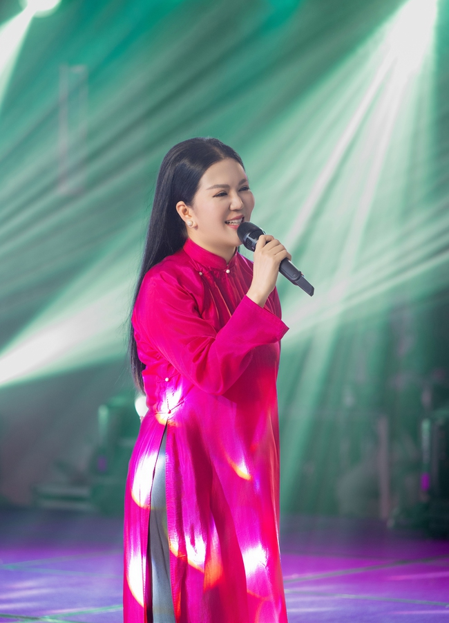 Đinh Hiền Anh cùng Nguyễn Hữu Vượng làm mới những ca khúc kinh điển, ra mắt bộ đôi CD - Ảnh 4.