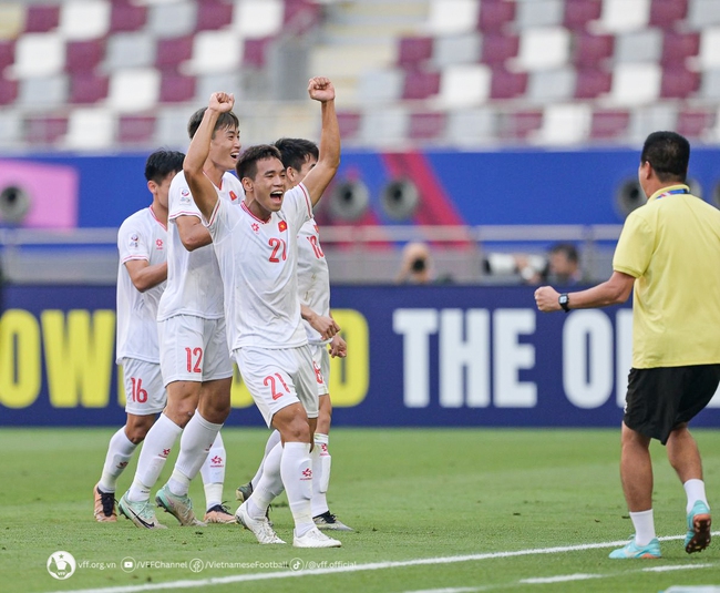 Nhận định bóng đá hôm nay 23/4: U23 Việt Nam vs U23 Uzbekistan, Arsenal vs Chelsea - Ảnh 7.