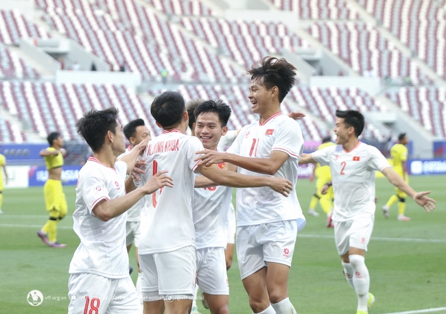 TRỰC TIẾP bóng đá U23 Việt Nam vs U23 Uzbekistan (22h30, 23/4), vòng bảng VCK U23 châu Á 2024 - Ảnh 4.