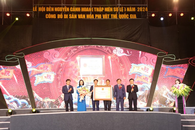 Lễ hội đền Nguyễn Cảnh Hoan nhận quyết định công nhận Di sản văn hóa phi vật thể Quốc gia - Ảnh 1.
