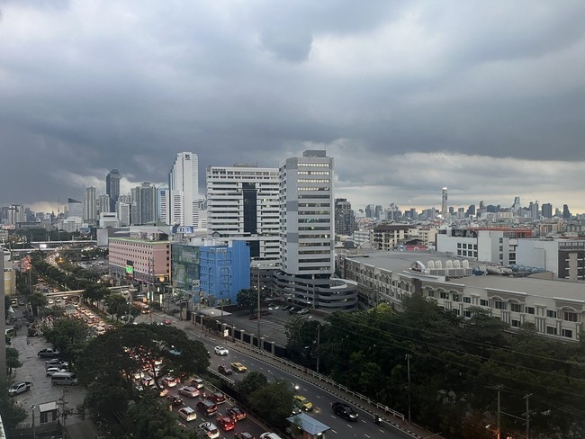 Thái Lan: Giá căn hộ ở Bangkok tăng cao kỷ lục - Ảnh 1.