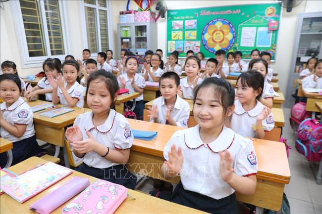 Hà Nội sẵn sàng triển khai thí điểm học bạ số cấp Tiểu học - Ảnh 1.