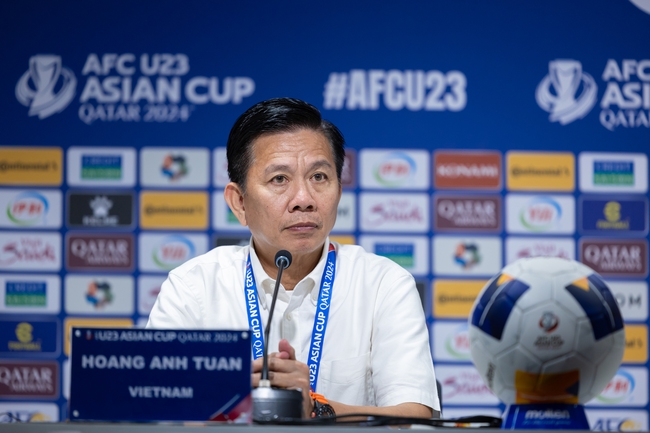 Tin nóng bóng đá Việt 28/4: HLV trưởng ĐT Việt Nam được gia hạn hợp đồng, thống kê đáng lo về thẻ đỏ - Ảnh 4.