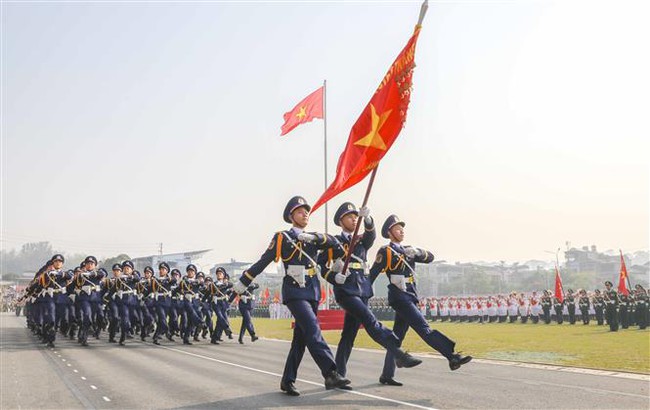 Kỷ niệm 70 năm Chiến thắng Điện Biên Phủ: Lần đầu tiên hợp luyện toàn bộ khối diễu binh, diễu hành - Ảnh 1.