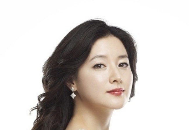 Top 10 sao Hàn Quốc giàu có nhất 2024: Song Hye Kyo, IU chốt sổ - Ảnh 7.