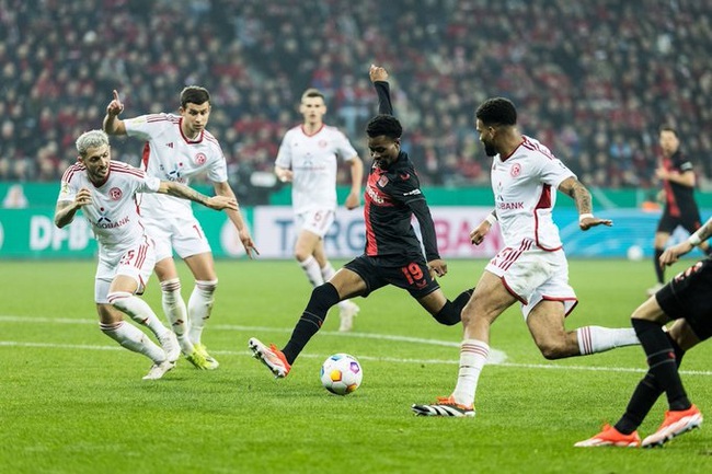 Xabi Alonso tiếp tục hành trình kỳ diệu cùng Leverkusen, CĐV ước ao dẫn dắt ĐT Việt Nam - Ảnh 3.