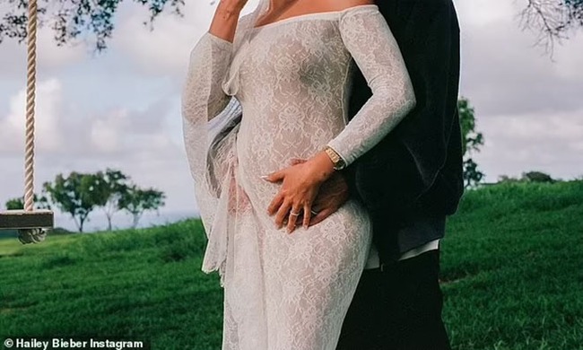 Justin Bieber thông báo chuẩn bị đón con đầu lòng khi vợ ngôi sao pop khoe bụng bầu trong bộ váy cưới - Ảnh 4.