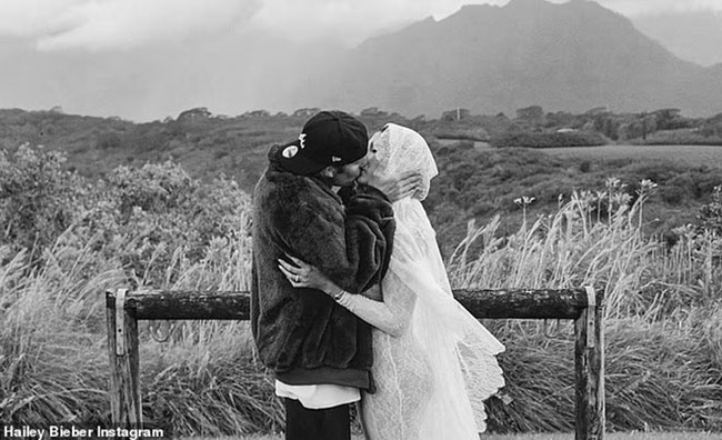 Justin Bieber thông báo chuẩn bị đón con đầu lòng khi vợ ngôi sao pop khoe bụng bầu trong bộ váy cưới - Ảnh 6.