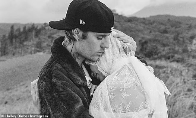 Justin Bieber thông báo chuẩn bị đón con đầu lòng khi vợ ngôi sao pop khoe bụng bầu trong bộ váy cưới - Ảnh 7.