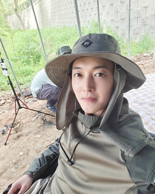 Kim Hyun Joong chia sẻ anh hiện đang tận hưởng cuộc sống của một nông dân - Ảnh 1.