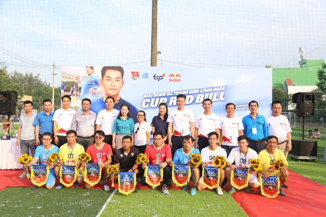 Khai mạc Giải bóng đá Thanh niên công nhân Cup Red Bull 2024 tại Đà Nẵng - Ảnh 1.