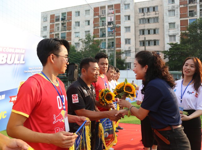 Khai mạc Giải bóng đá Thanh niên công nhân Cup Red Bull 2024 tại Đà Nẵng - Ảnh 3.