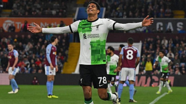 Thủ môn Aston Villa lập kỷ lục đốt đền, Liverpool vẫn đánh rơi chiến thắng một cách khó tin - Ảnh 5.