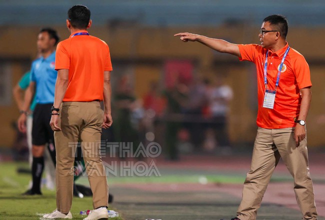Quả bóng vàng Việt Nam từ chối vào phút chót, CAHN FC quay trở lại với 'người cũ' - Ảnh 2.