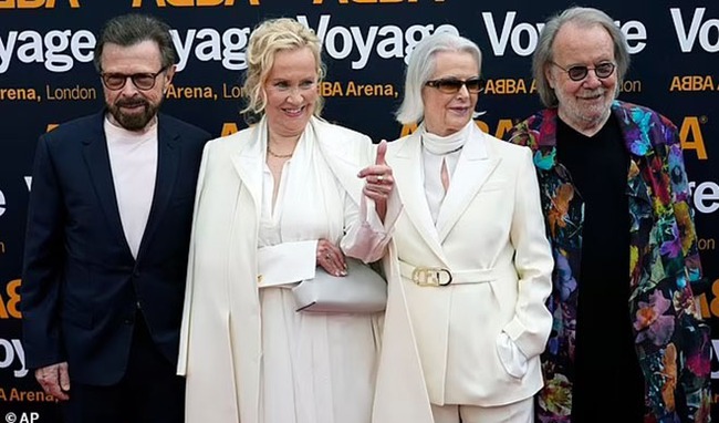 (Bài đăng Chủ nhật) ABBA 50 năm sau chiến thắng Cuộc thi Ca khúc Eurovision: Hôn nhân đổ vỡ, bi kịch gia đình… - Ảnh 12.
