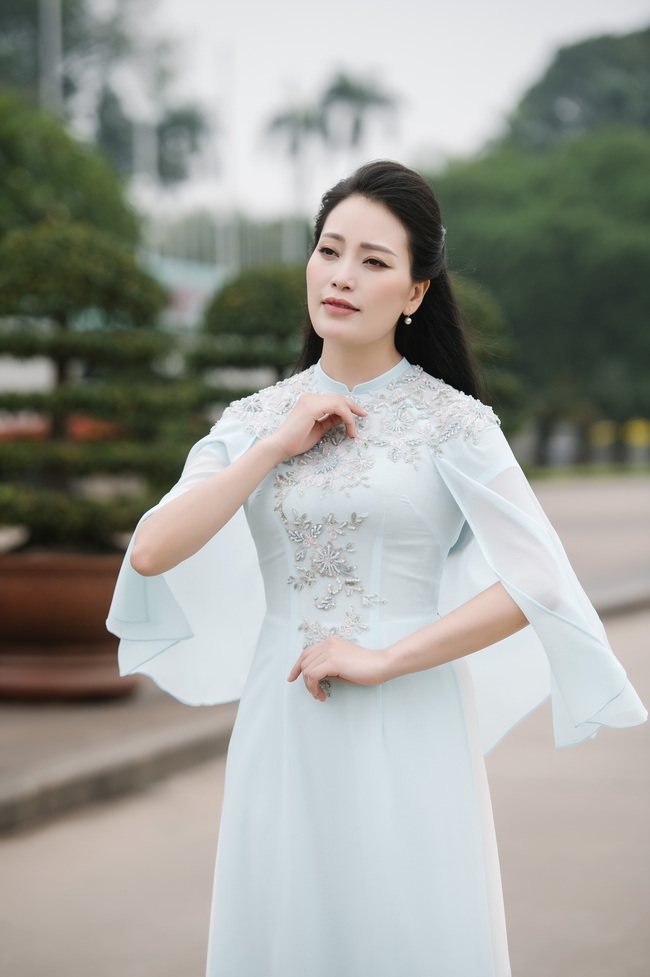 Sao Mai Huyền Trang ra mắt MV mới nhân kỷ niệm sinh nhật Chủ tịch Hồ Chí Minh - Ảnh 5.