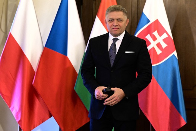 Vụ ám sát Thủ tướng Slovakia: EU yêu cầu các mạng xã hội ngăn chặn thông tin sai lệch - Ảnh 1.