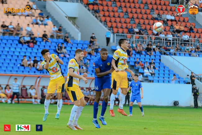 Lịch thi đấu V-League 2023/24 vòng 16: Nam Định 'đại chiến' CAHN, cuộc đua 'tam mã' cực nóng - Ảnh 4.
