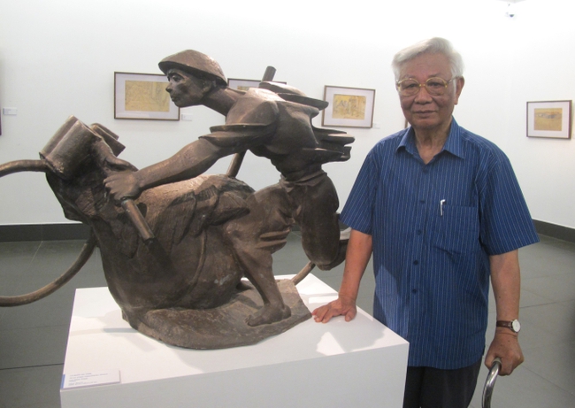 Nhà điêu khắc Lưu Danh Thanh: 'Cả nước ra trận' từ chiếc xe đạp thồ - Ảnh 1.