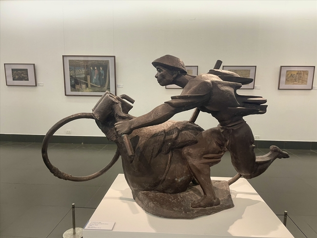 Nhà điêu khắc Lưu Danh Thanh: 'Cả nước ra trận' từ chiếc xe đạp thồ - Ảnh 6.