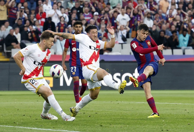 Barca giành ngôi á quân La Liga: Xavi chiến thắng, Pedri trỗi dậy - Ảnh 2.