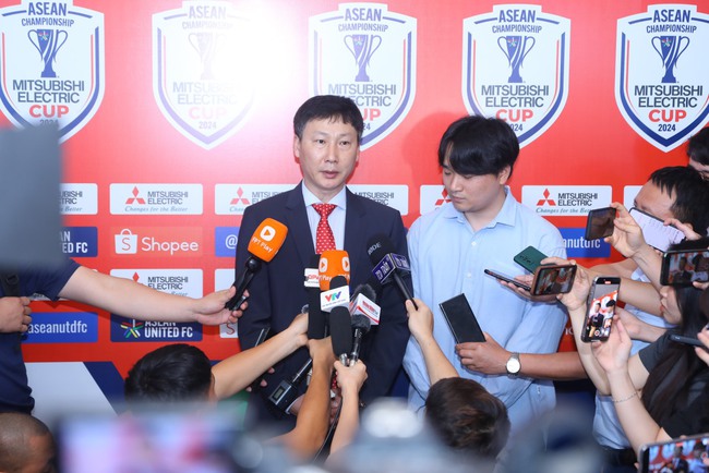 Kim Sang Sik: ‘Đội tuyển Việt Nam sẽ chinh phục thành công AFF Cup’ - Ảnh 2.