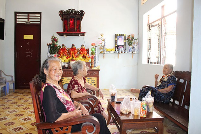 Chuyện những nghệ sĩ nổi tiếng ở Trung tâm dưỡng lão Thị Nghè (kỳ 4 & hết): Tuổi 97 vui khỏe của nghệ sĩ Ngọc Đán - Ảnh 3.