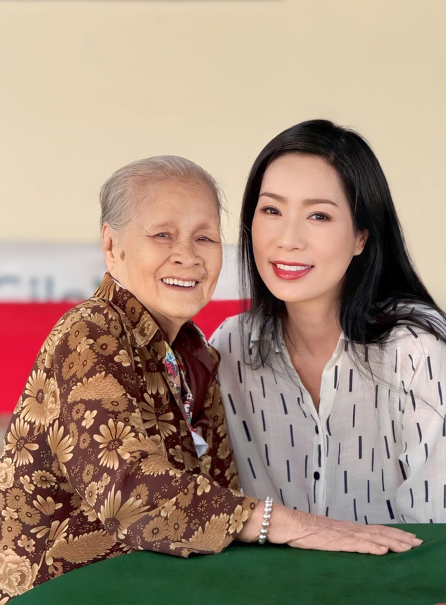 Chuyện những nghệ sĩ nổi tiếng ở Trung tâm dưỡng lão Thị Nghè (kỳ 4 & hết): Tuổi 97 vui khỏe của nghệ sĩ Ngọc Đán - Ảnh 4.