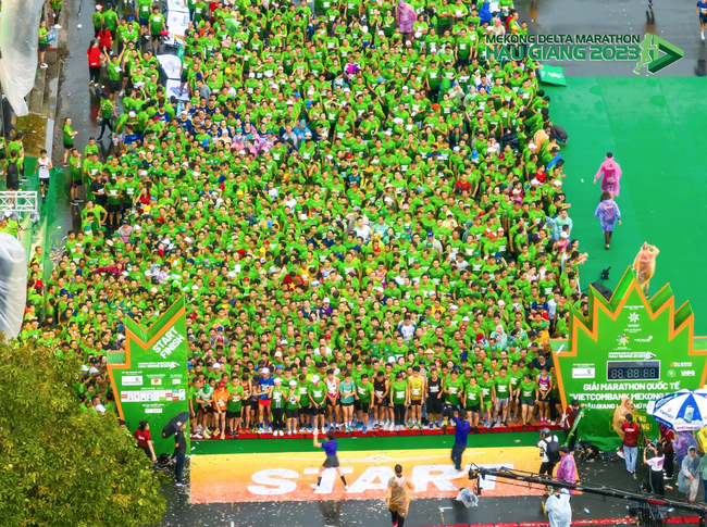 10 nghìn người dự giải Marathon Hậu Giang 2024 - Ảnh 3.