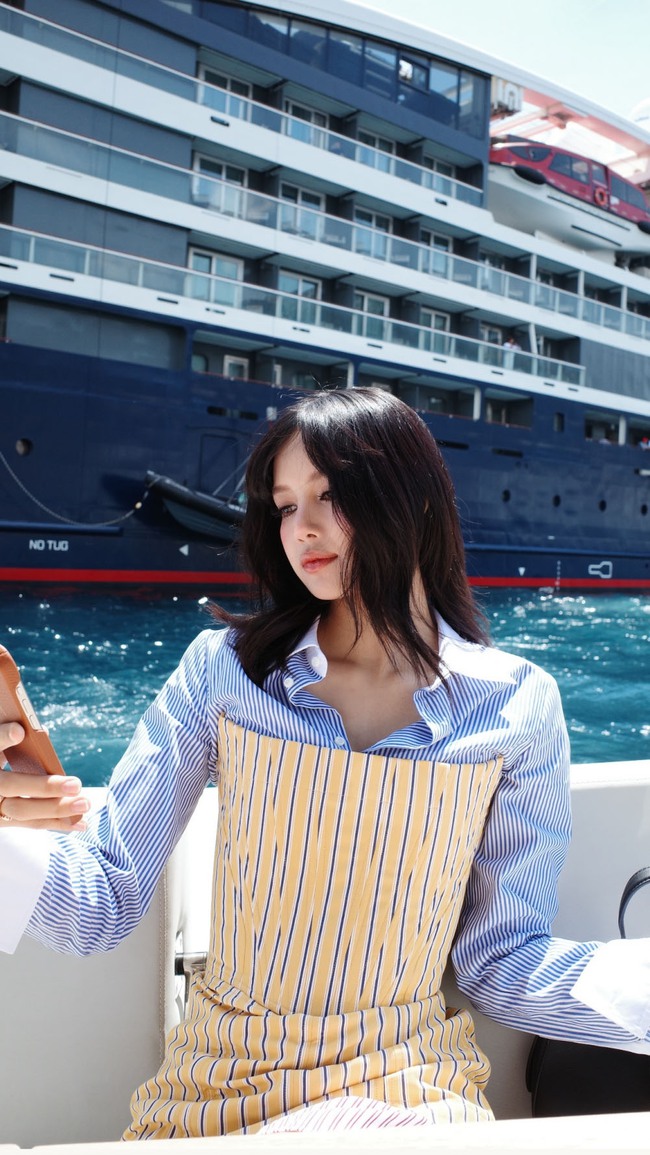 Lisa sang chảnh trên du thuyền ở Monaco, tranh luận về lối sống xa hoa của cô nàng Blackpink - Ảnh 6.