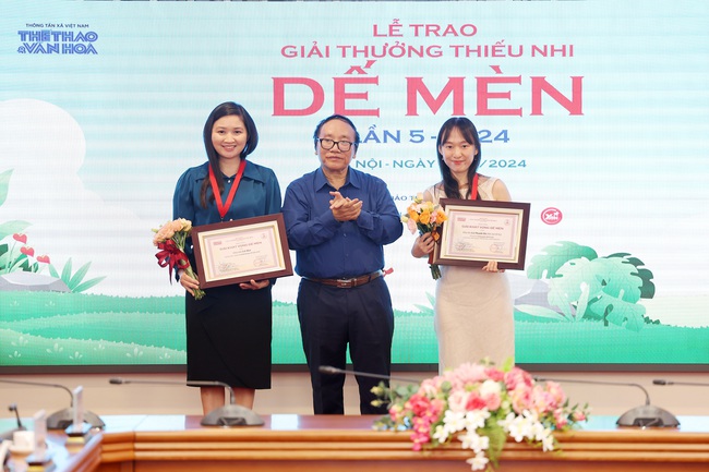 Nhà báo Nguyễn Thanh Bình, Nhà thơ trẻ Lã Thanh Hà chia sẻ về giải thưởng Thiếu nhi Dế Mèn lần 5 - 2024 - Ảnh 2.