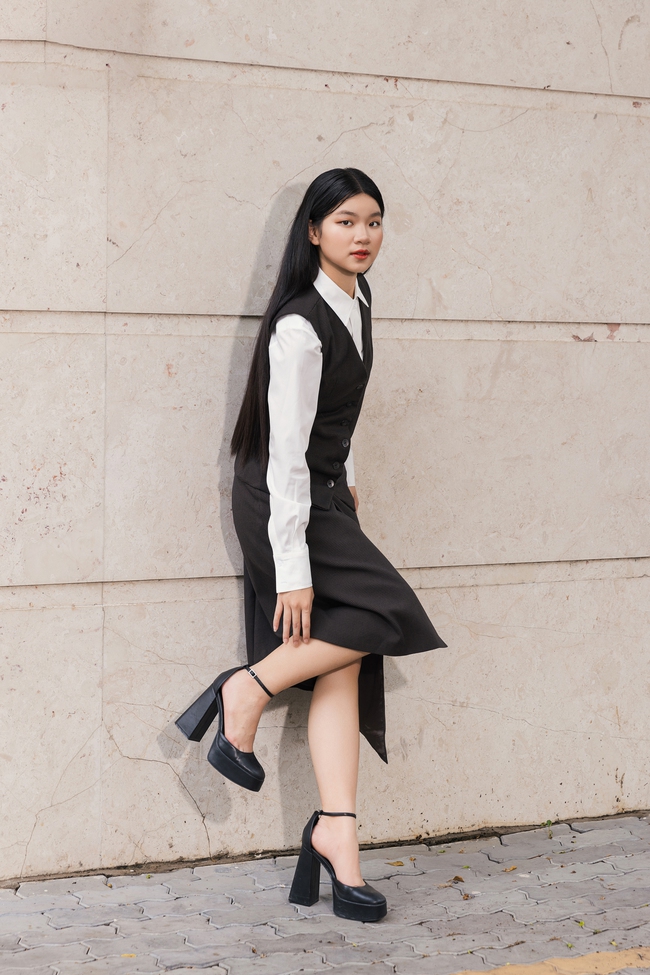Model Alice - Bùi Trâm Anh khuấy động mùa hè với bộ hình thời trang chào đón ngày quốc tế - Ảnh 1.